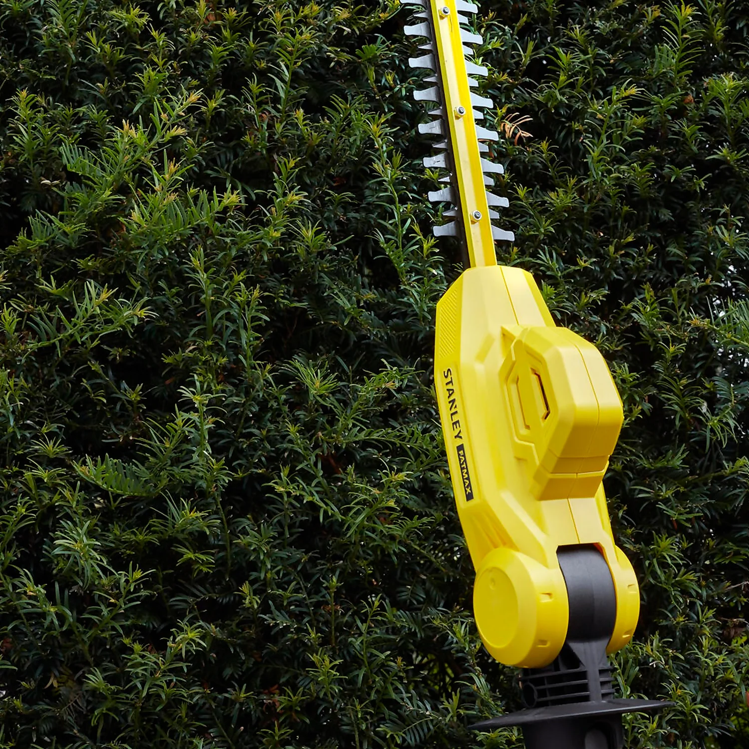 STANLEY FATMAX V20 18V Cordless Pole Hedge Trimmer 45cm (Sfmcph845M1-Gb) 9 STANLEY FATMAX V20 18V Cordless Pole Hedge Trimmer 45cm (Sfmcph845M1-Gb) - Image 7