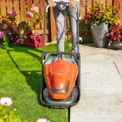 Flymo 330V EasiGlide Plus Electric Lawn Mower - 33cm 14 Flymo 330V EasiGlide Plus Electric Lawn Mower - 33cm -Westland Shop 13524784 1745038432614852