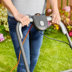 Flymo 330V EasiGlide Plus Electric Lawn Mower - 33cm 15 Flymo 330V EasiGlide Plus Electric Lawn Mower - 33cm -Westland Shop 13524784 1815038432654383