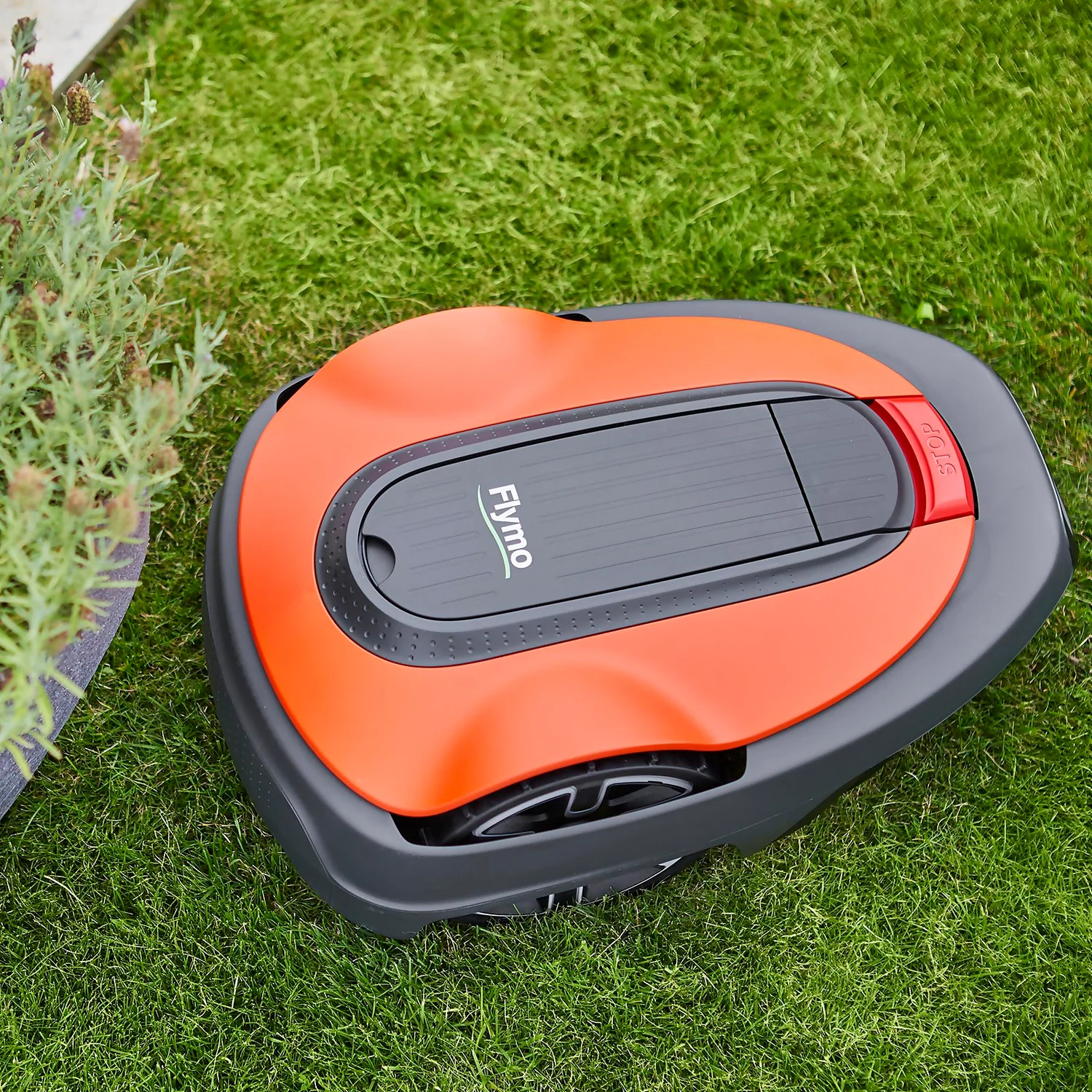 Flymo EasiLife 800 Cordless Robot Lawn Mower - 16cm 8 Flymo EasiLife 800 Cordless Robot Lawn Mower - 16cm - Image 6