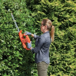Flymo SimpliCut Cordless Hedge Trimmer -Westland Shop 13524808 1534936857953700