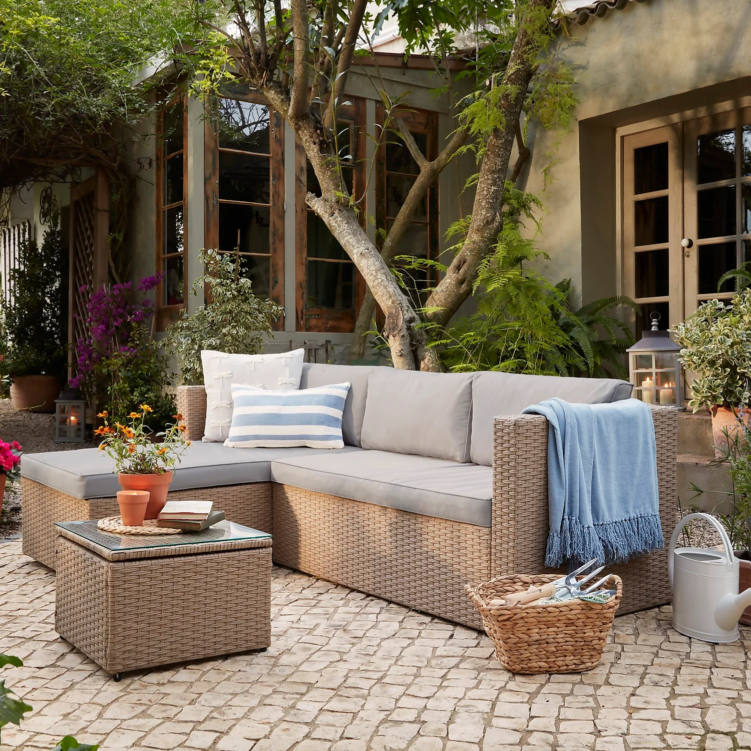 Alexandria Rattan Effect Garden Corner Sofa Set 3 Alexandria Rattan Effect Garden Corner Sofa Set